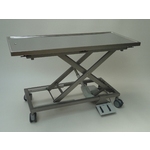OP-Tisch, - 60 x 130 cm Scherentisch - ohne Kippeinheit mit Aufkantung, fahrbar, elektrisch,mit Aufkantung und Ablauf